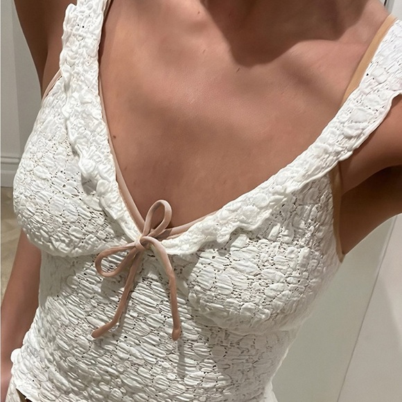 White Lace Sleeveless Top Y2K - Picture 3 of 6